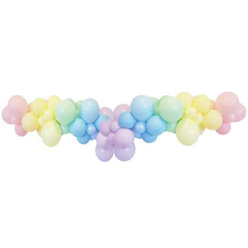 Pastel Macaron Colours for the balloon garland. Great for fairies, princess or unicorn birthday party.