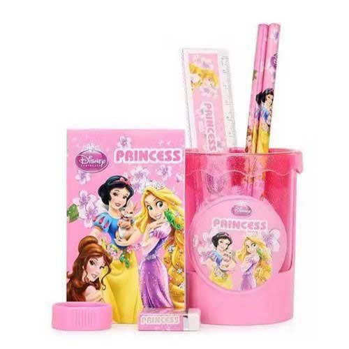 Disney Princess Stationery set come packed with 2 pencils, 1 pencil sharpener, 1 ruler, 1 notebook, 1 erase and 1 pencil holder