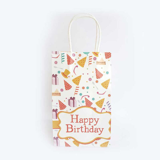 White Birthday Gift Bags - Pack your little goodie items into these remarkable paper bags as door gifts to your little guests. You can pack sweets or little keepsake souvenirs into them. Good size makes it ideal to pack in lots of great stuff in. 