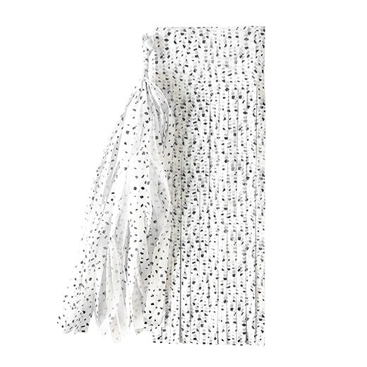 Use these tassels to decorate your cake table, hang them across the wall / photo booth decor, birthday parties or your baby's nursery room!