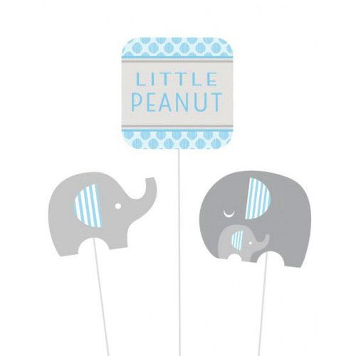 Announce the arrival of your newborn sweetheart with these adorable centerpiece sticks.