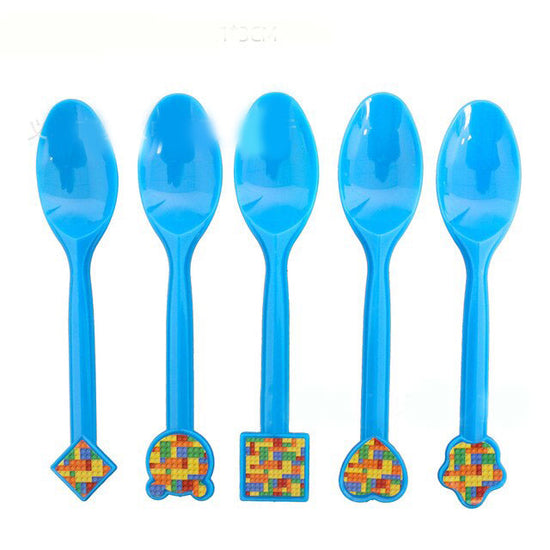 Lego Building Blocks party dessert spoons! Fun cutlery for your party guests. Completes the table setup for the party!