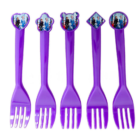 Join Queen Elsa and Princess Anna for a royal celebration. Fun cutlery for your party guests. Completes the table setup for the party!
