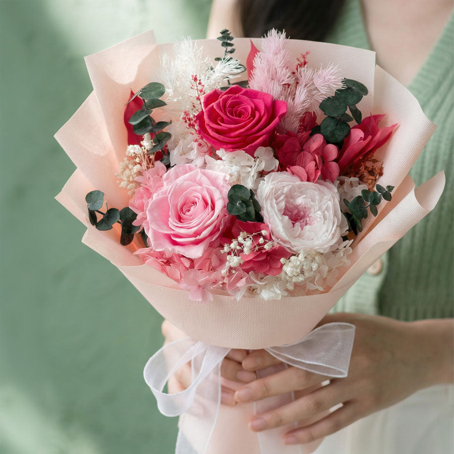 Everlasting Pink Ombré Rose Preserved Flower Bouquet