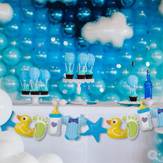 Great balloon decoration for the blue baby boy party.