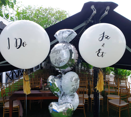 Wedding Balloon with "I Do" and Customised names of the Groom and the Bride.