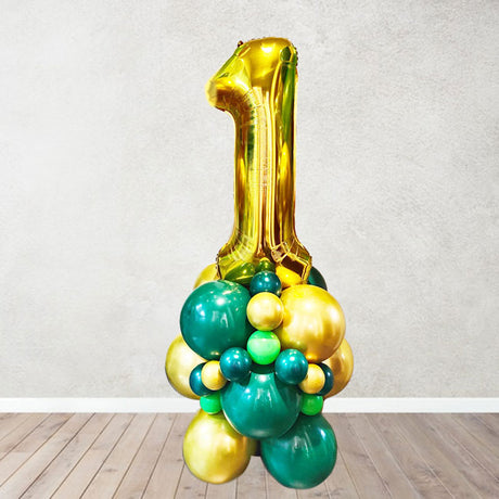 Gold Jumbo number 1 balloon for the 1st birthday party decoration.