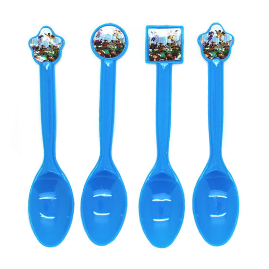 Roblox party supplies spoons for birthday cake.