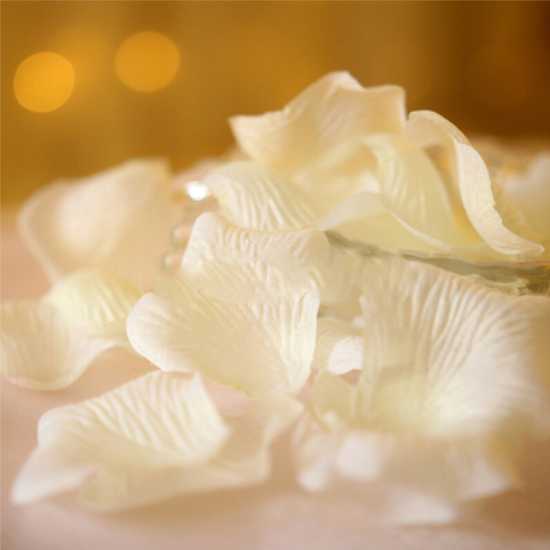 Load image into Gallery viewer, Cream Artificial Rose Petals Stack
