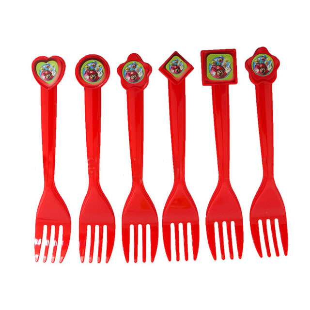Super Mario Plastic Forks makes eating dessert even sweeter!