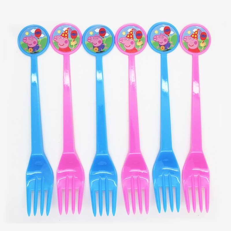Peppa Pig party forks for a great dessert experience at your birthday party!