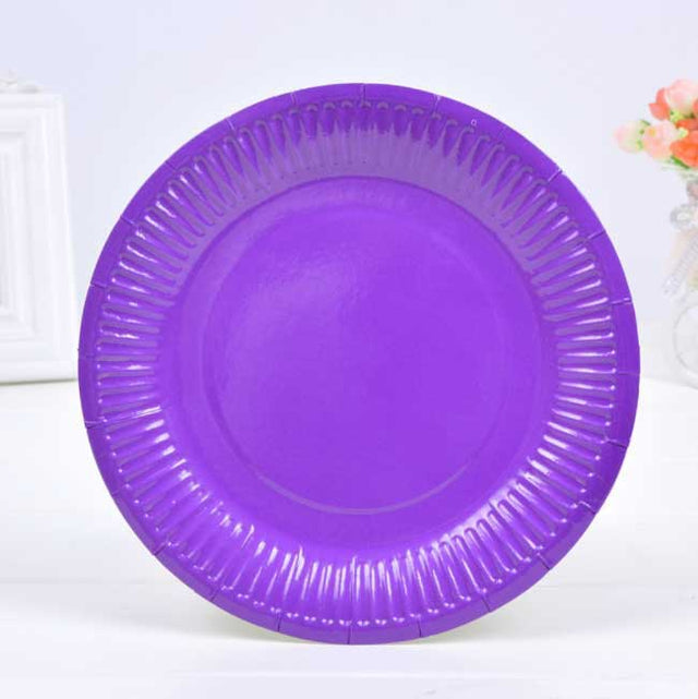 It all starts with colours! Our Classy Purple coloured dessert size plates are perfect for snacks and cake or dessert.
