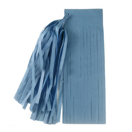 To make more fluffy tassels combine more pieces together or combine different coloured tassels for fun effect!