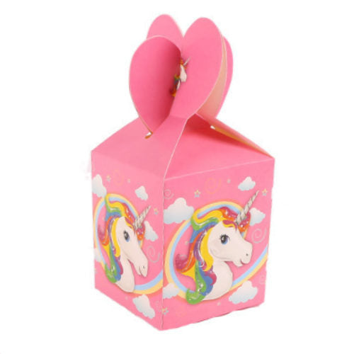 Golden Unicorn treat box for the yummy goodies and cupcakes.